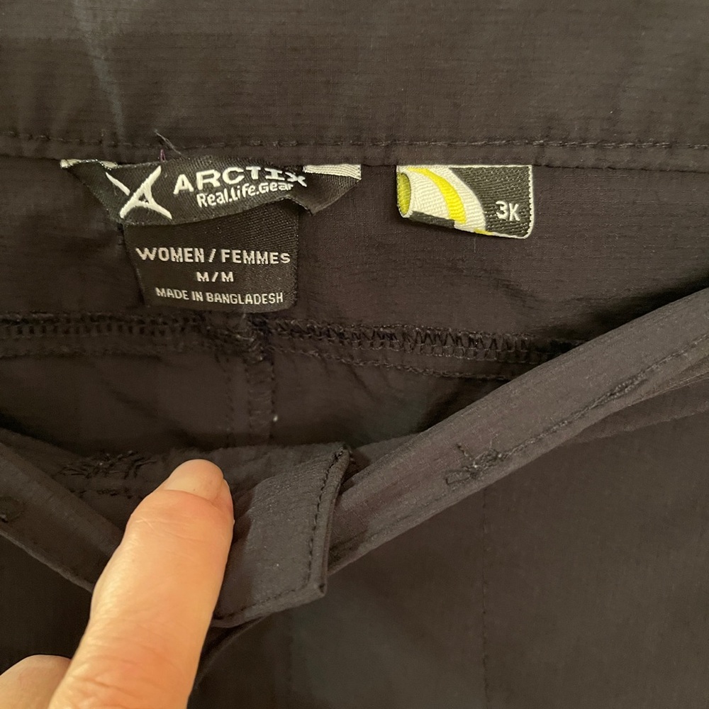 Arctix Women's Black Outdoor Hiking Shorts | Zip Pockets | Size M - Picture 5 of 9